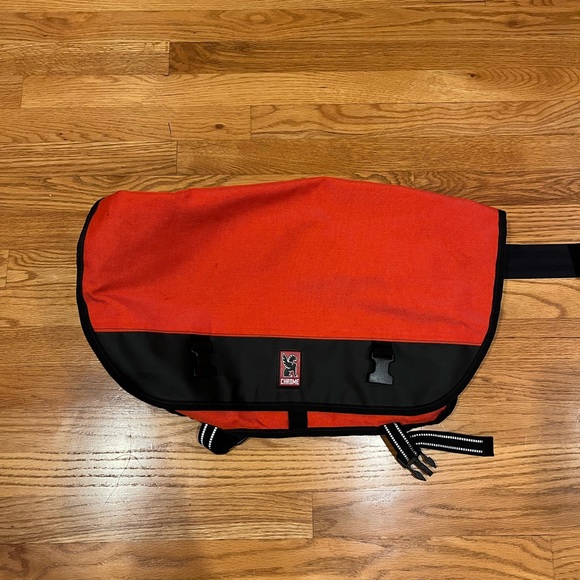 Chrome Industries Custom Messenger Bag - Picture 2 of 4